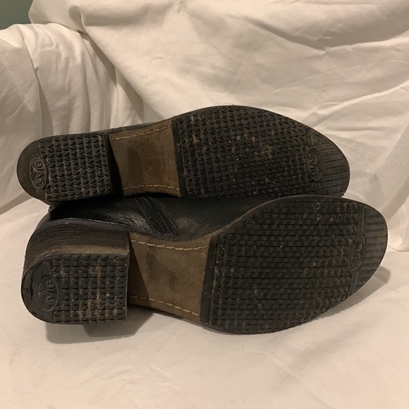 Donald J Pliner black leather booties. Size US 7 1/2. - Picture 7 of 10